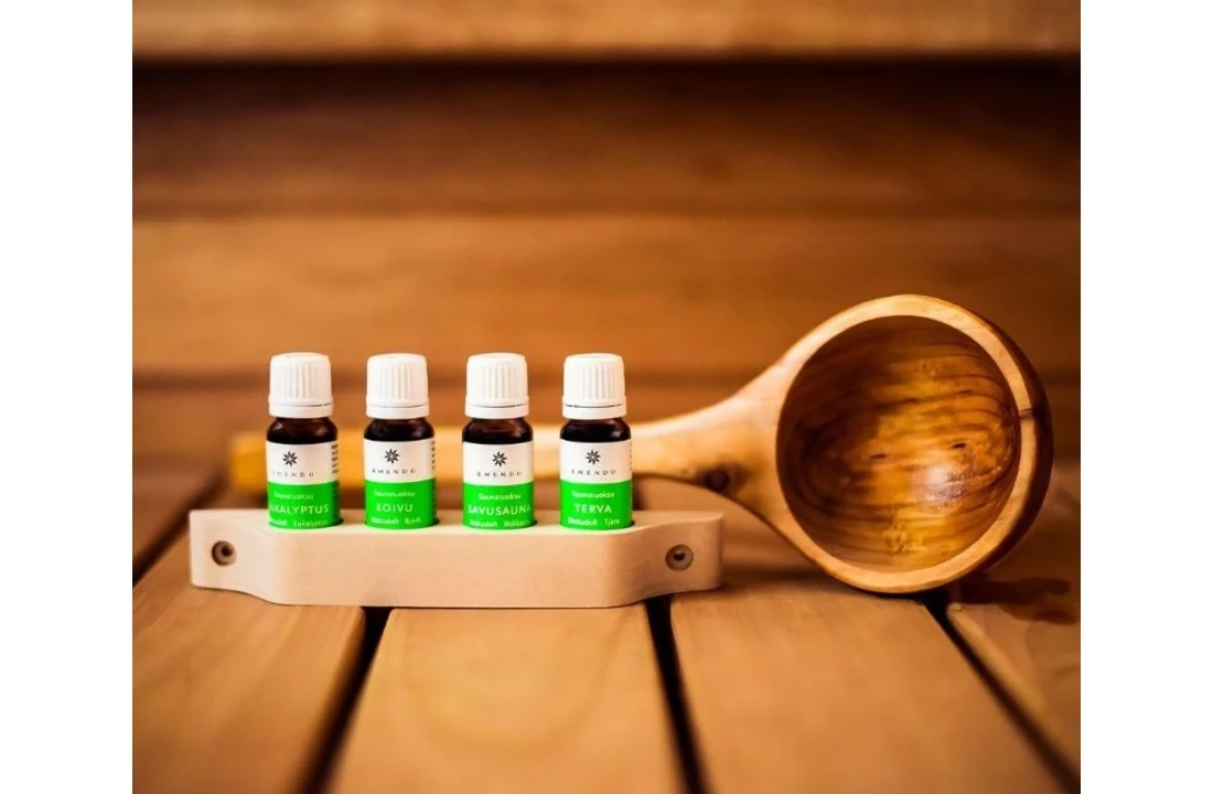 Emendo Emendo Set Sauna Geuren 4x10ml Inclusief Houten Rekje 4 Emendo Emendo Set Sauna Geuren 4x10ml Inclusief Houten Rekje - Afbeelding 2